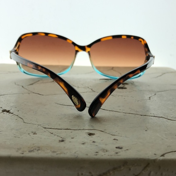 Oscar DeLa Renta Tortoise Shell Frame Thin Arm - Picture 4 of 7